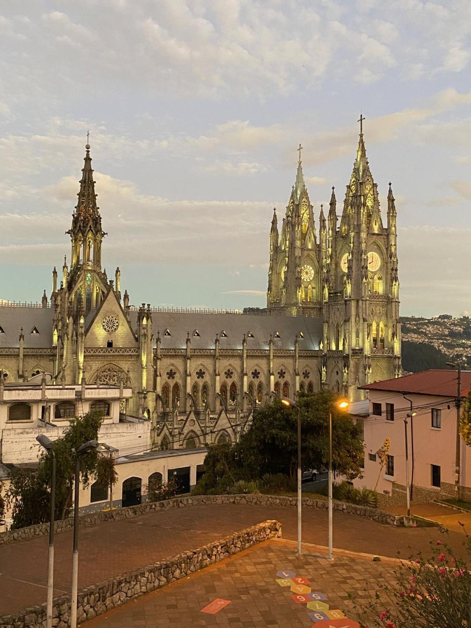 Great Location Quito Apartments Exterior foto